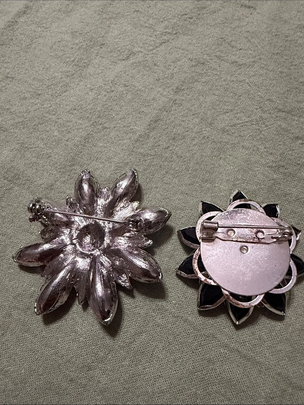 MCM Brooch/pendant Lot